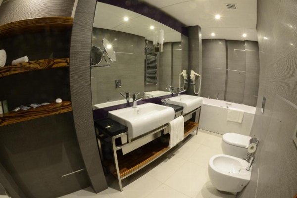 Warwick Stone 55 Hotel image 15